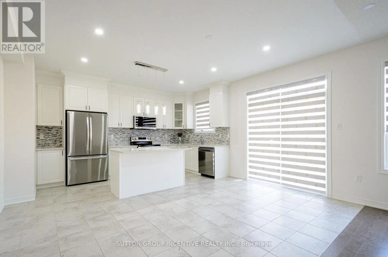 37 BAYCROFT BOULEVARD