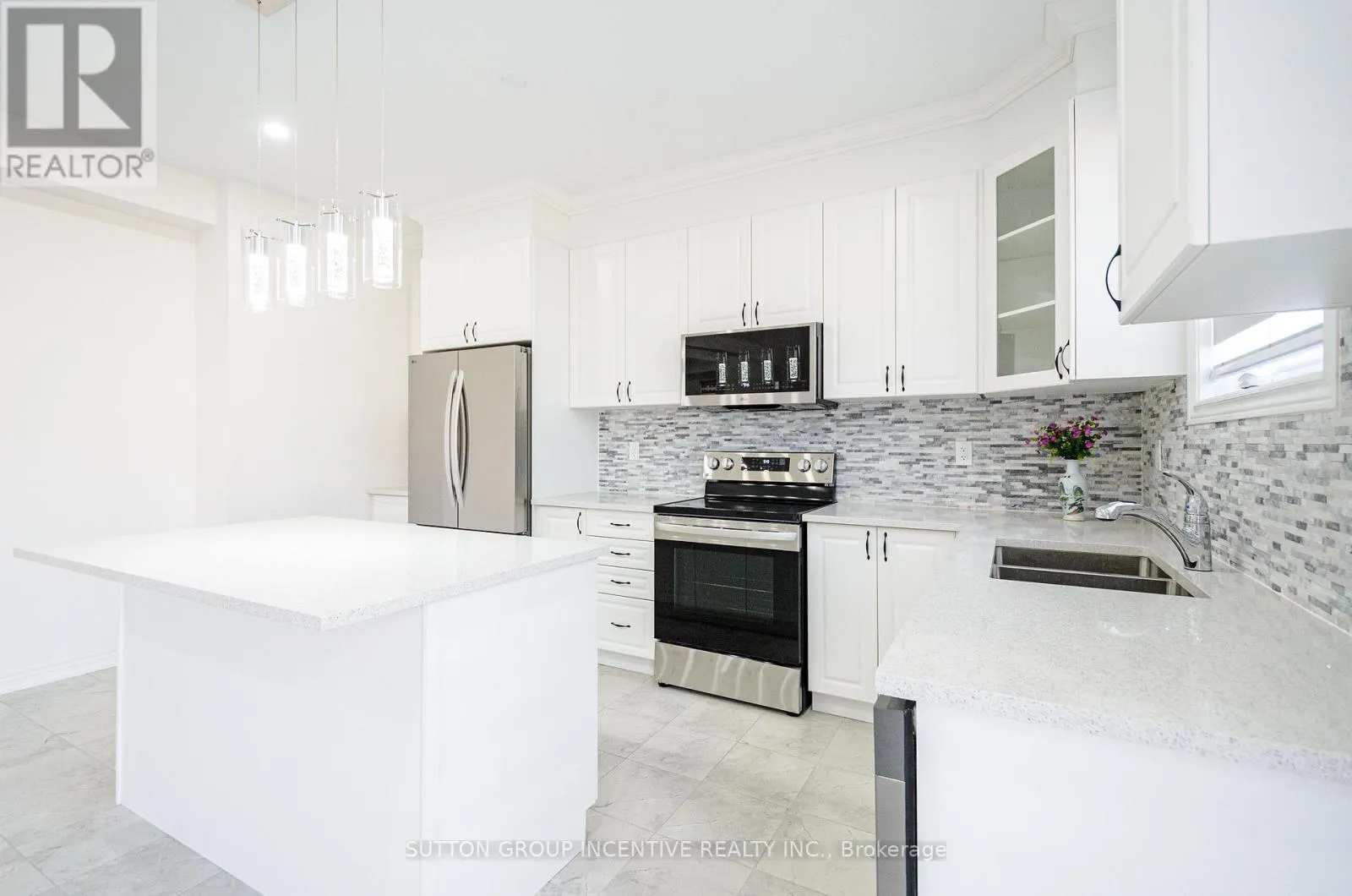 37 BAYCROFT BOULEVARD