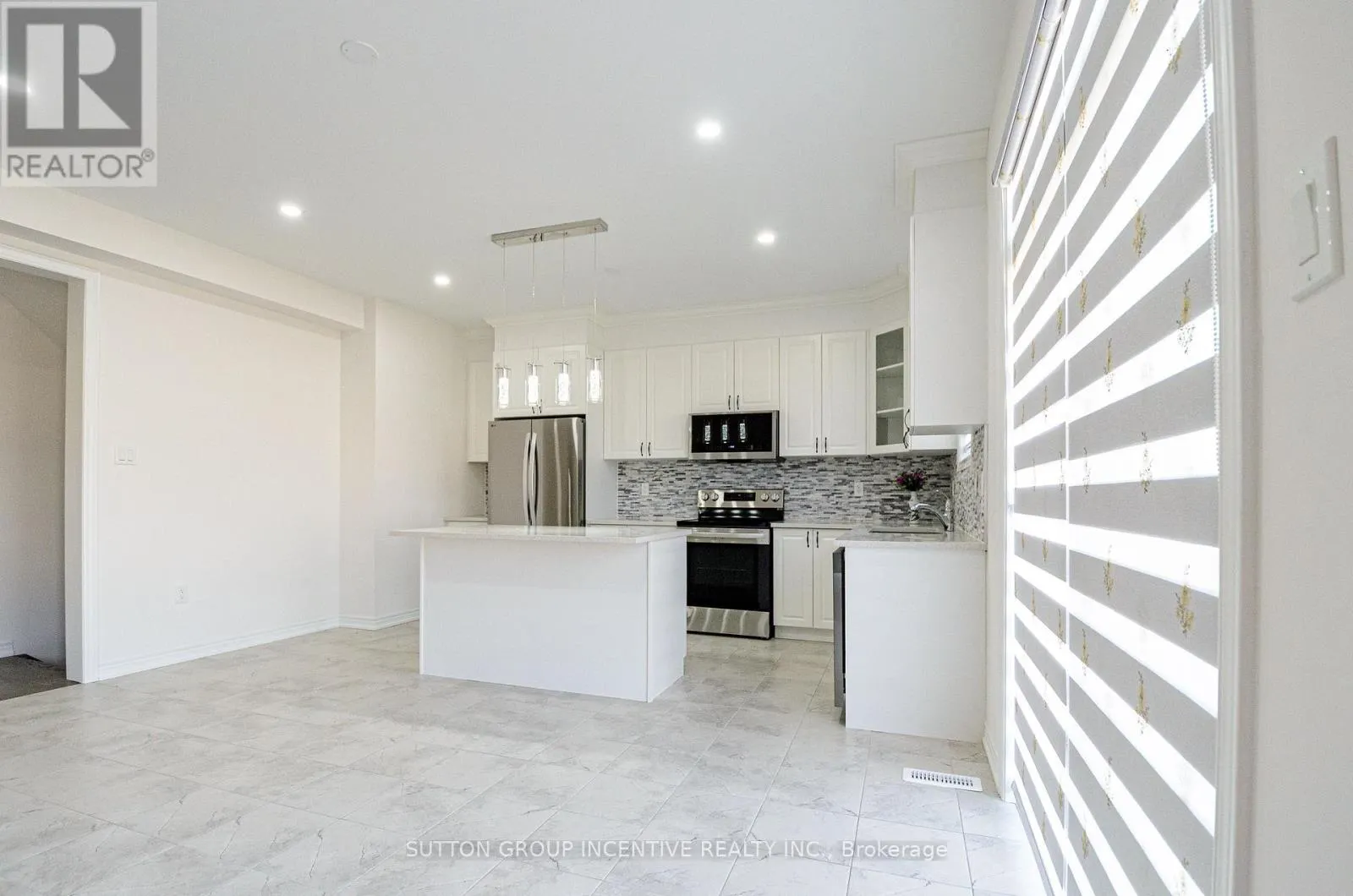 37 BAYCROFT BOULEVARD