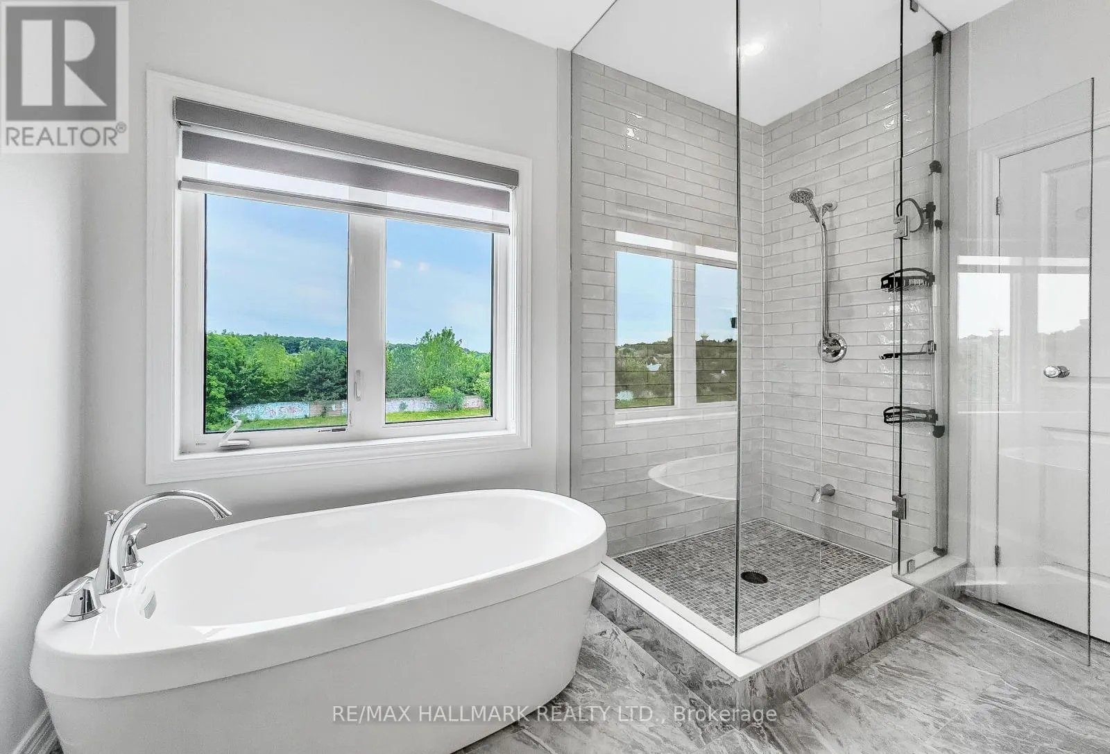 84 PINE HILL CRESCENT