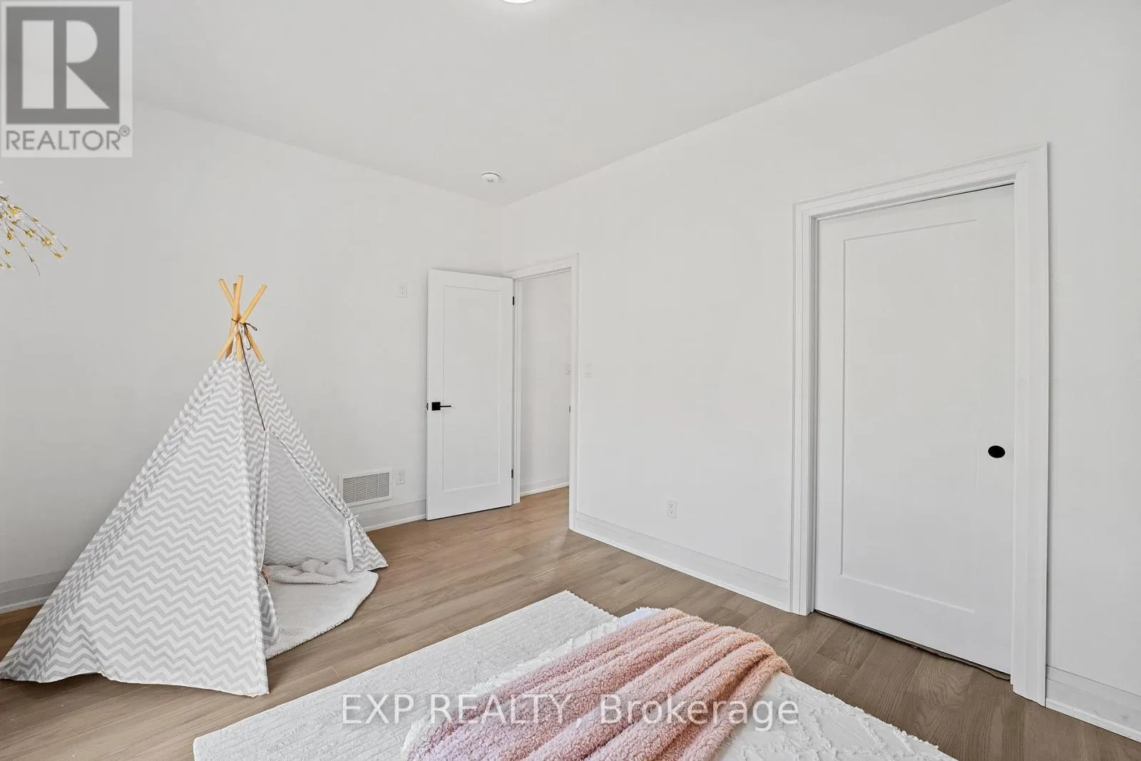389 CONCESSION 2 ROAD