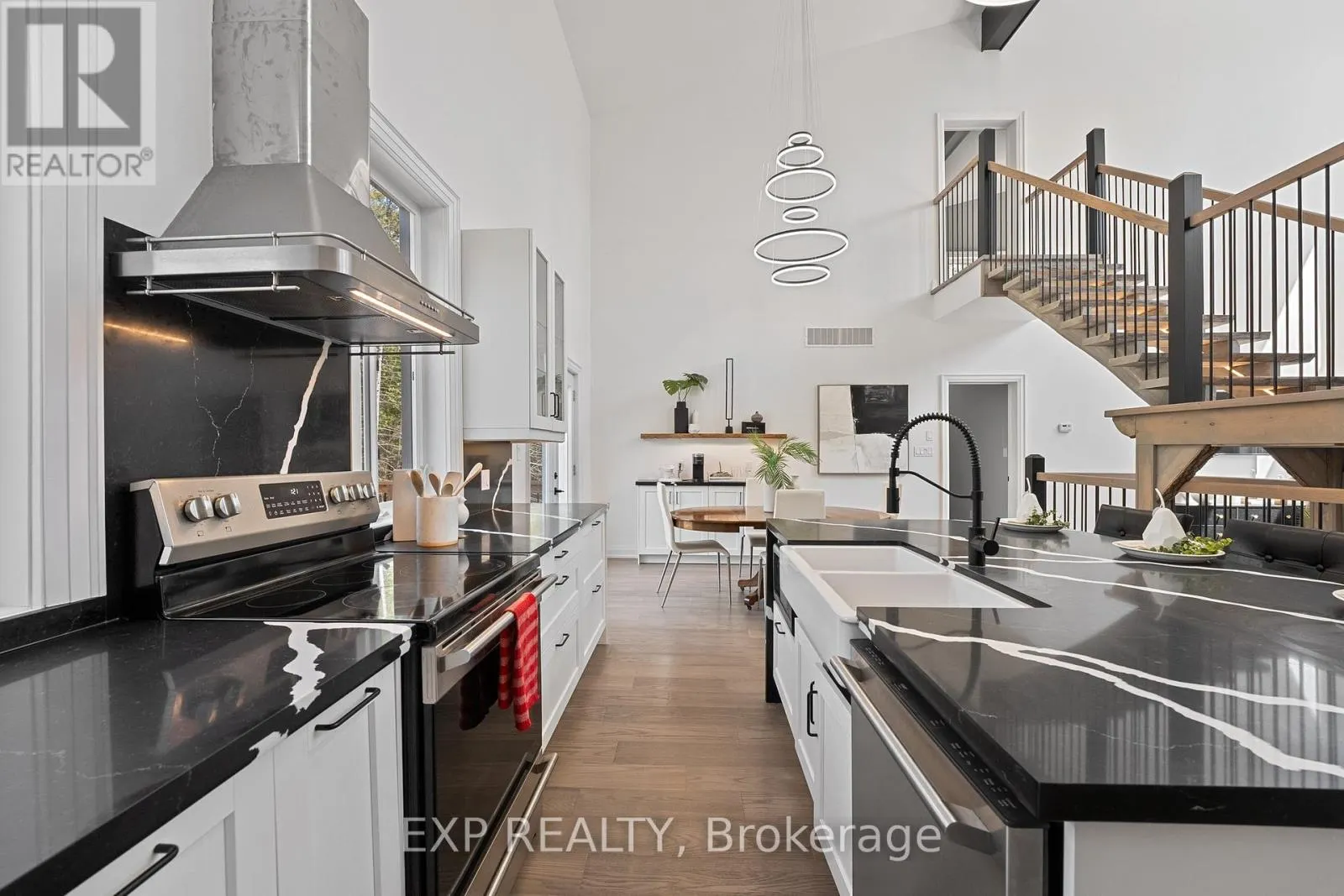 389 CONCESSION 2 ROAD
