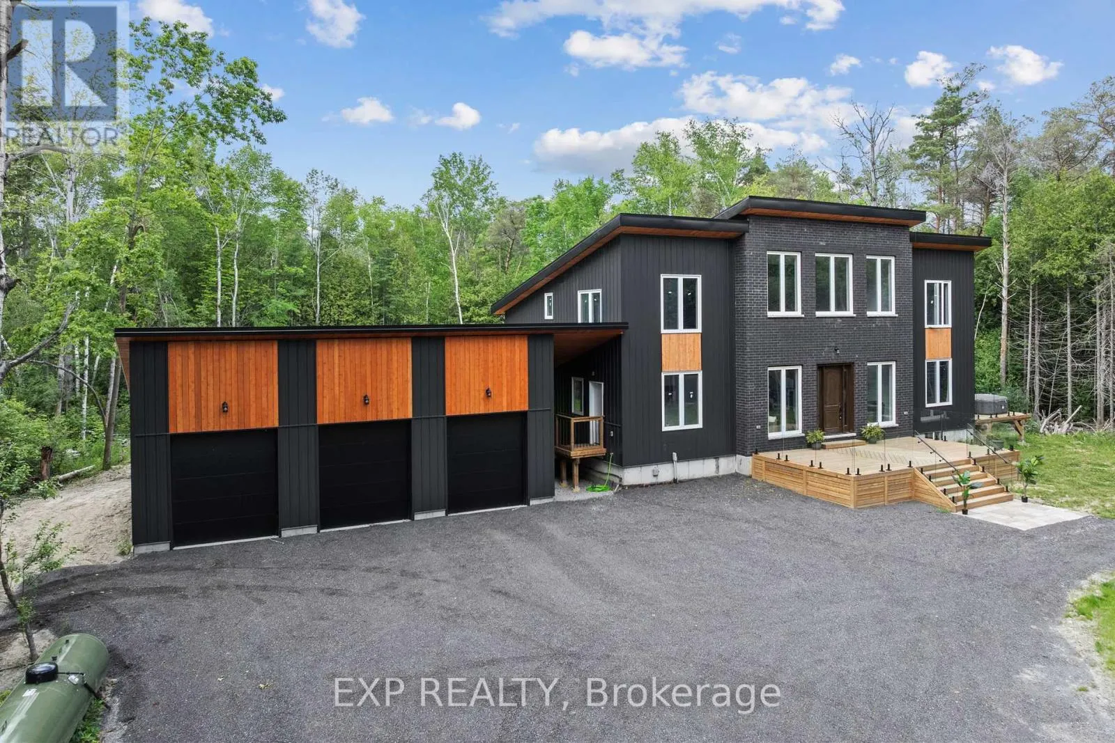 389 CONCESSION 2 ROAD