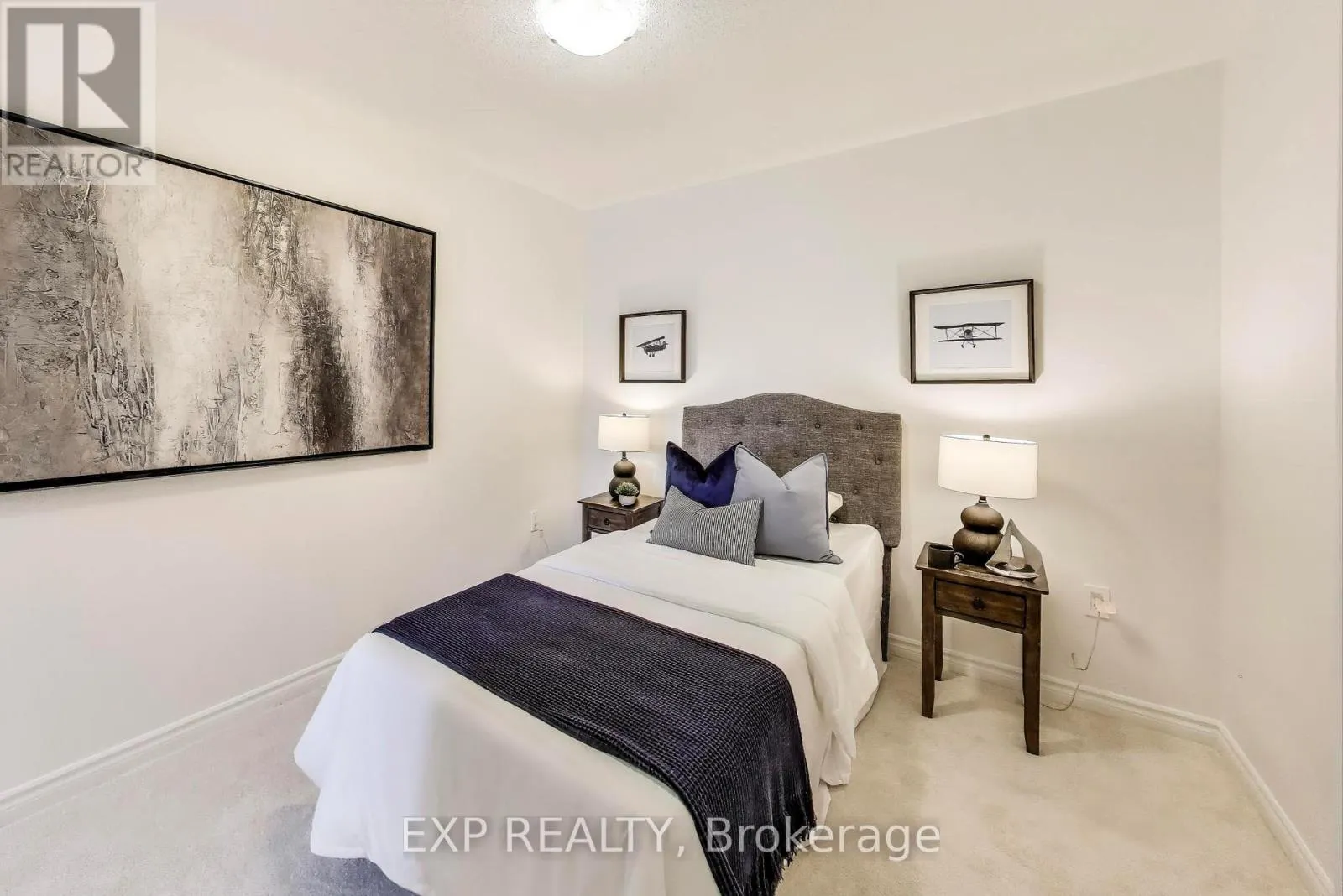 22 MINLOW WAY