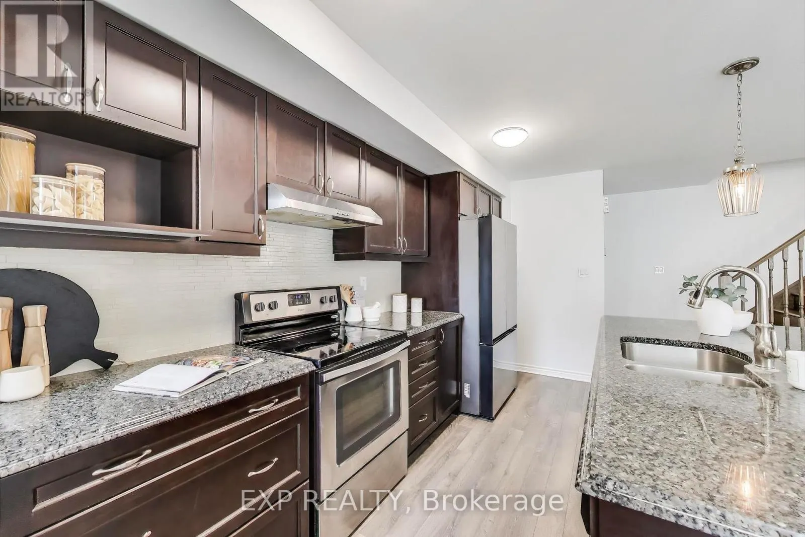 22 MINLOW WAY