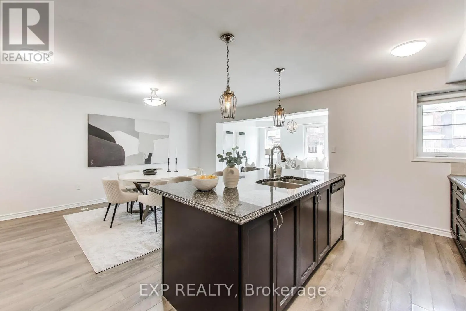 22 MINLOW WAY