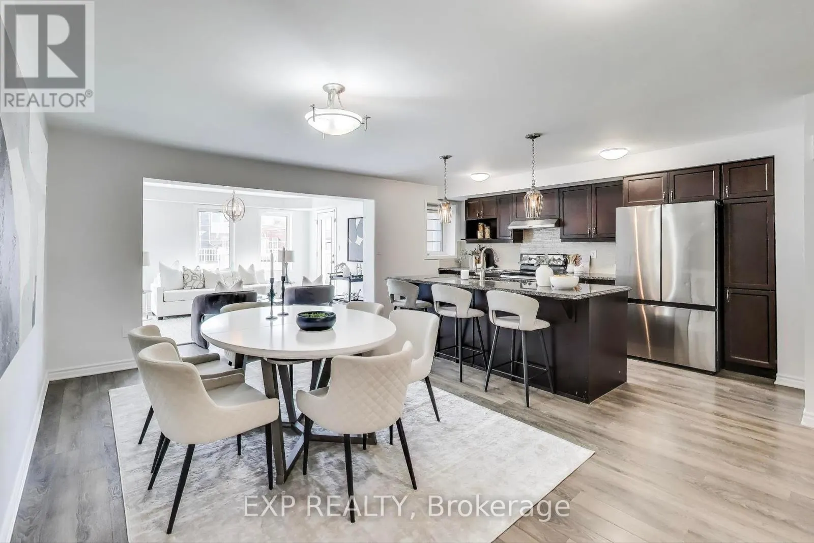 22 MINLOW WAY