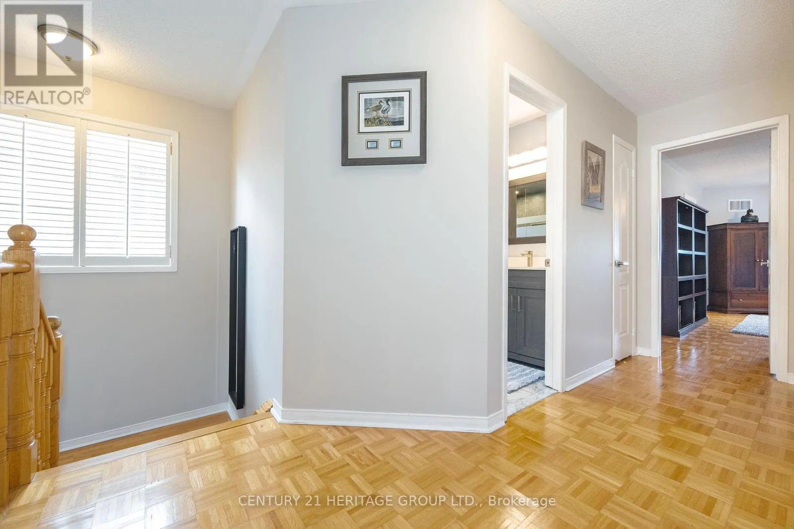 512 MENCZEL CRESCENT
