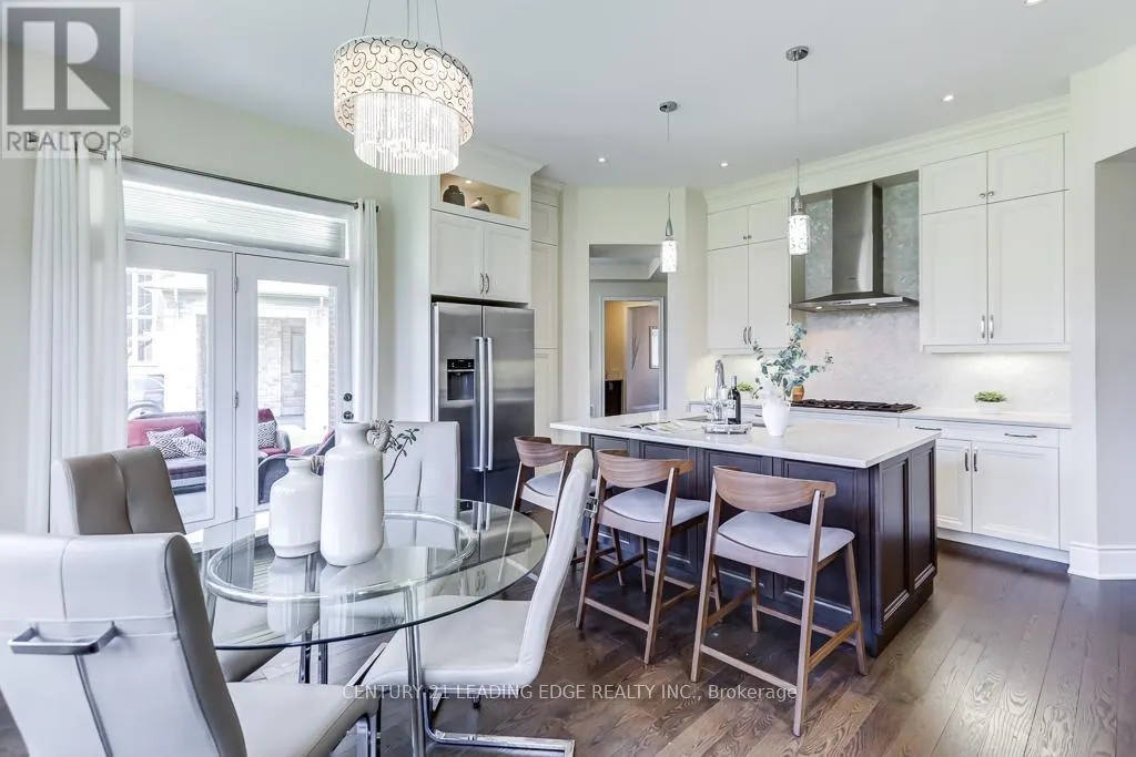 6 SOMER RUMM COURT
