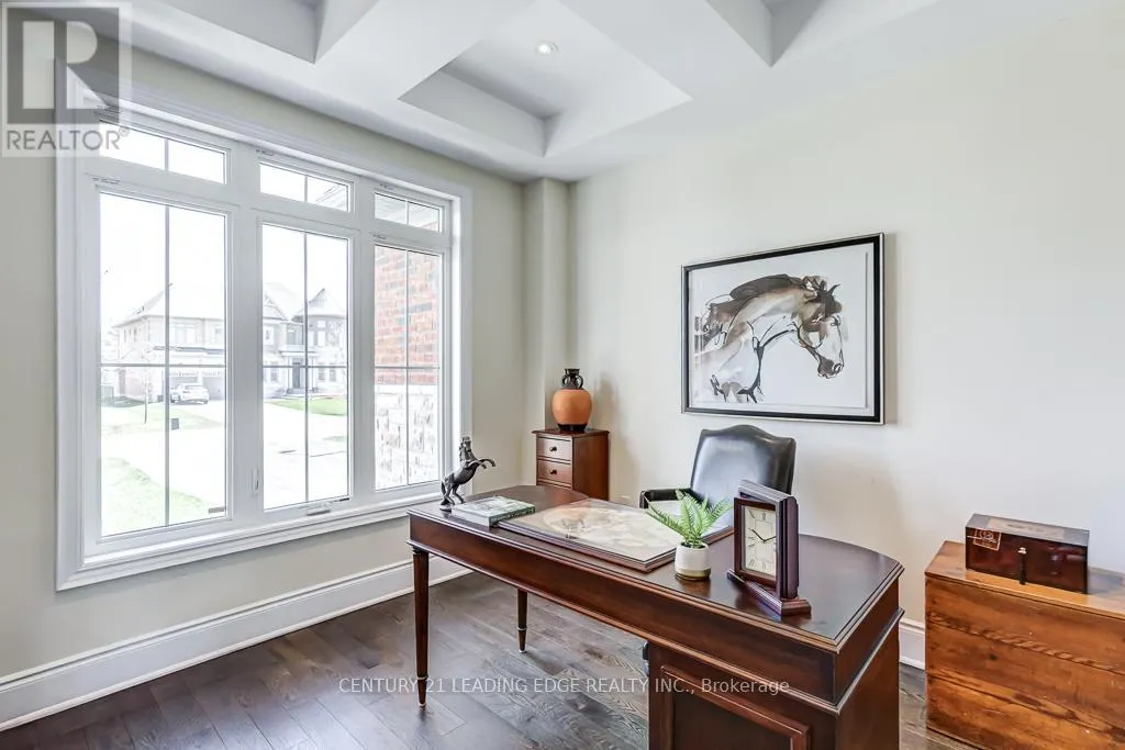 6 SOMER RUMM COURT