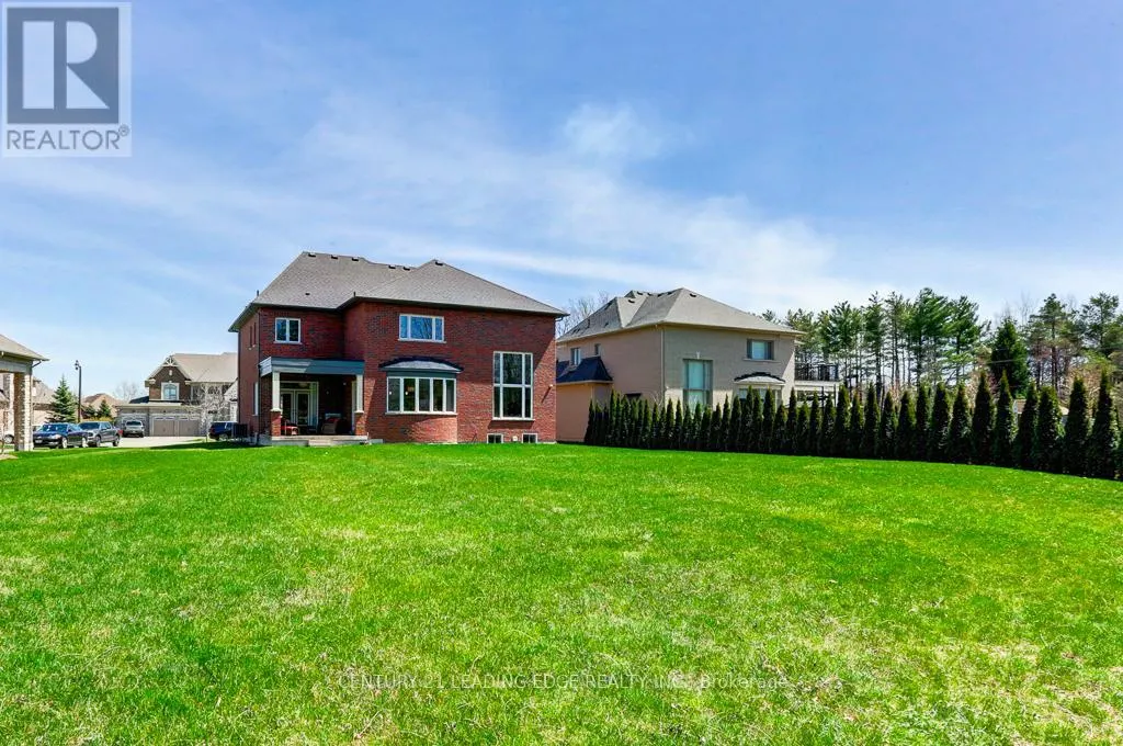 6 SOMER RUMM COURT