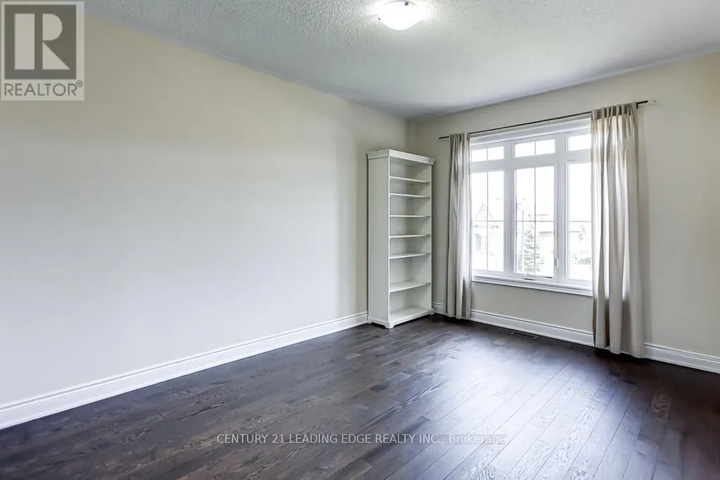 6 SOMER RUMM COURT