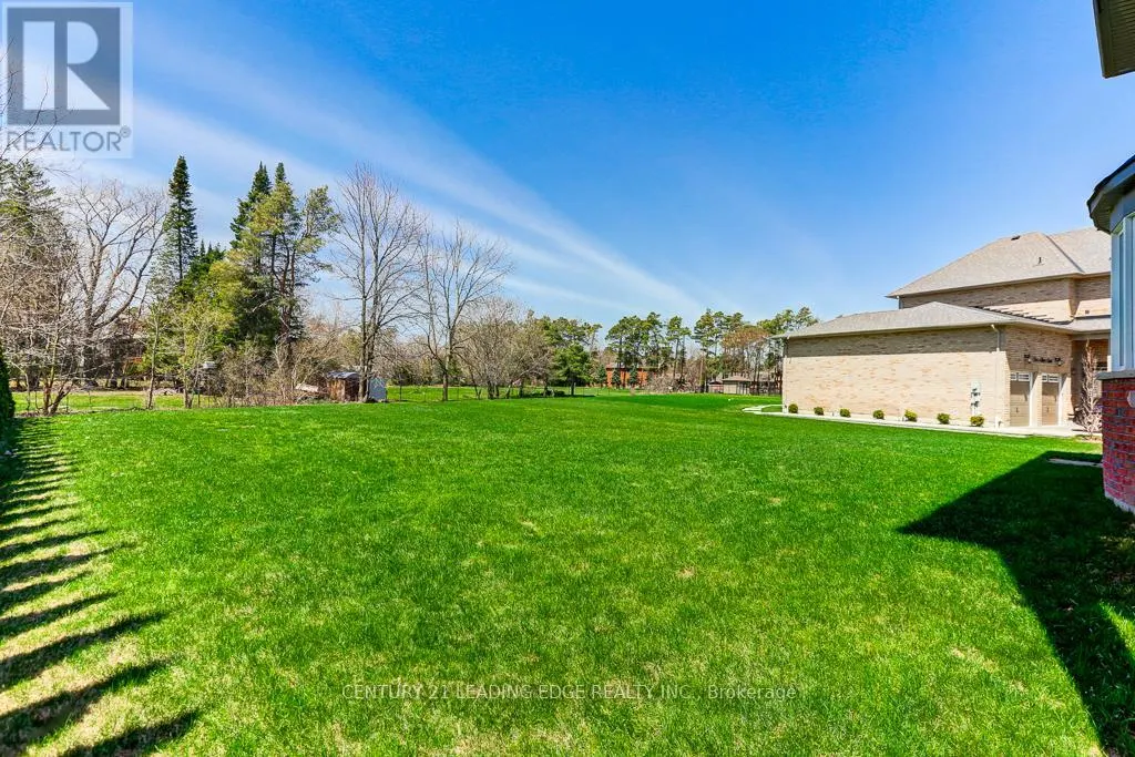 6 SOMER RUMM COURT