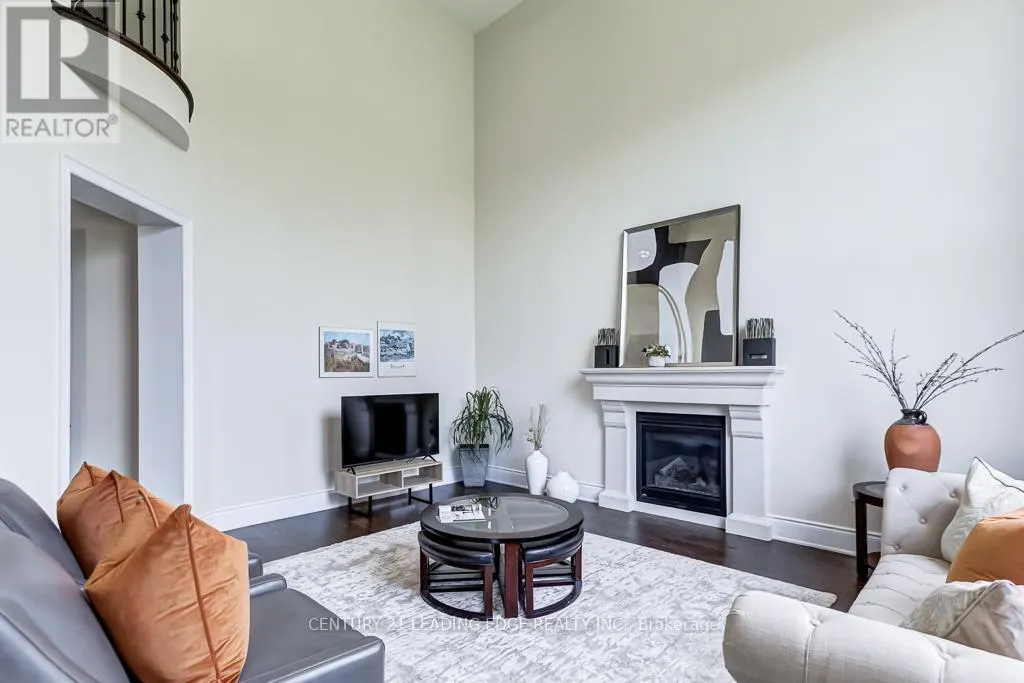 6 SOMER RUMM COURT