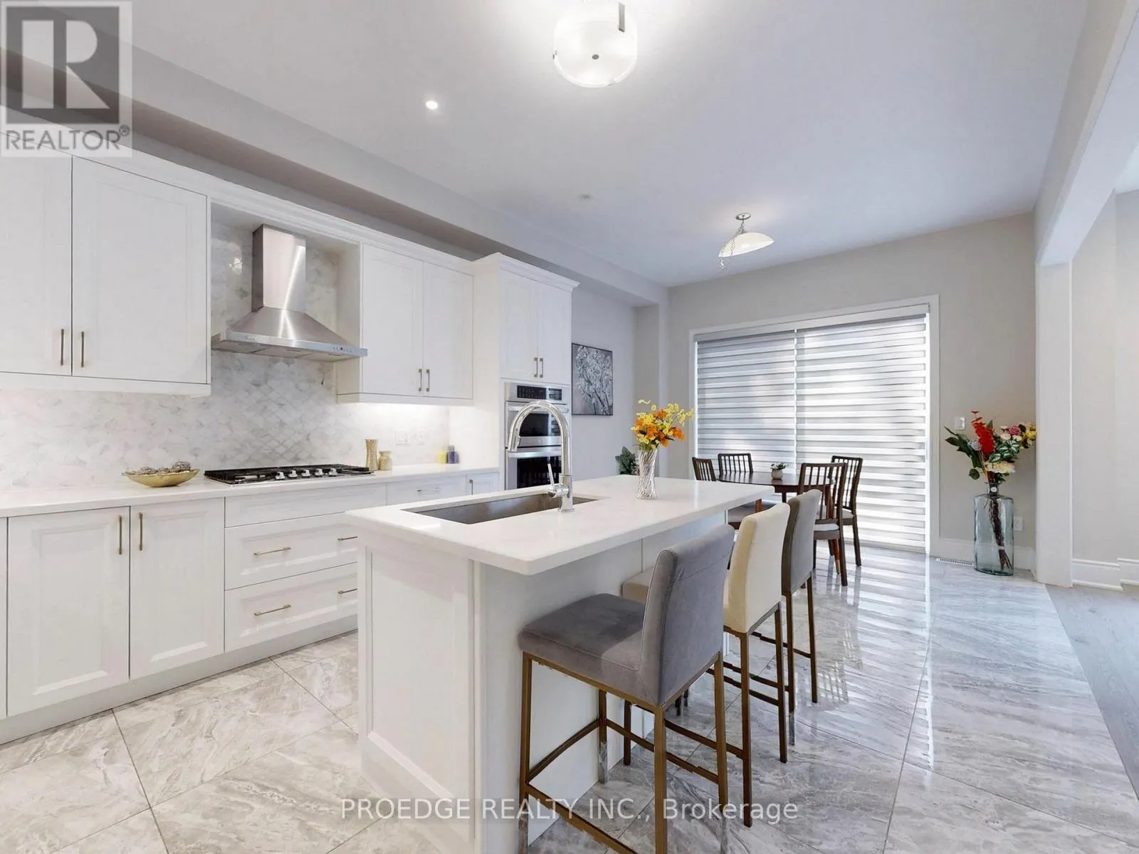 217 SUNSET VISTA COURT