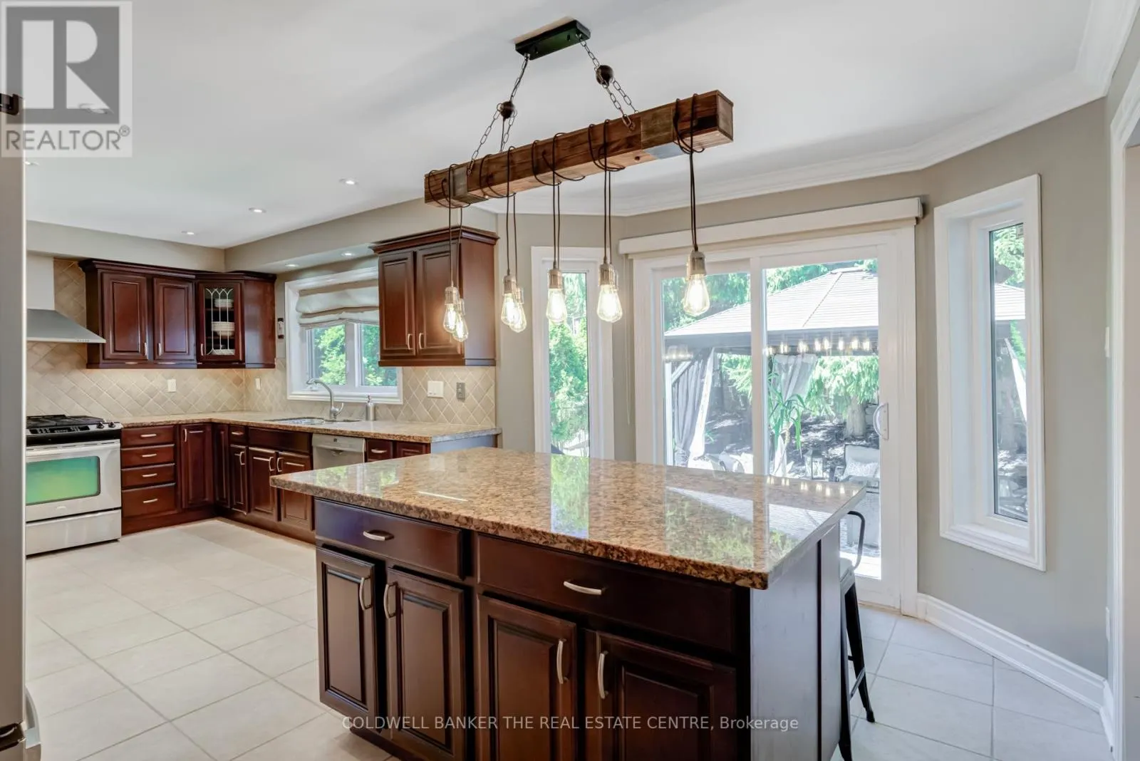 129 FOXTAIL RIDGE