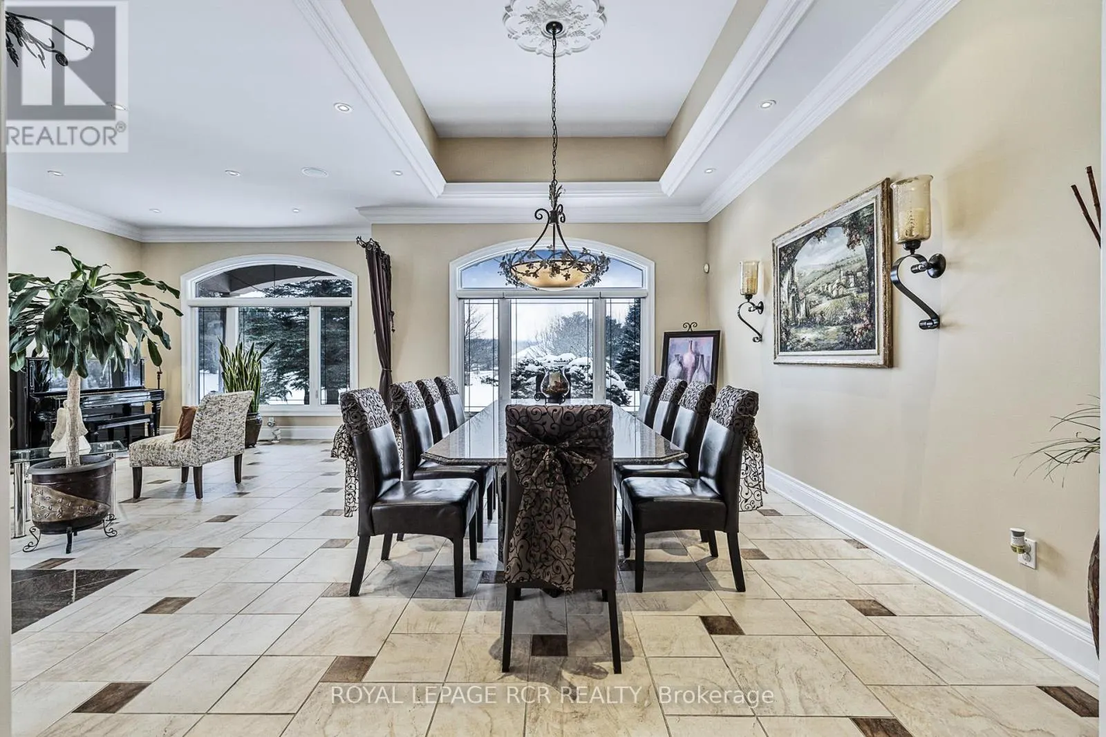 7 SUGARBUSH LANE