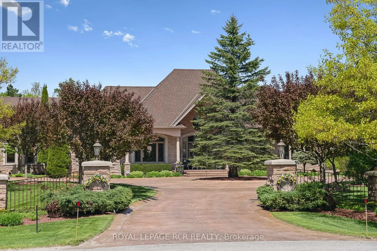 7 SUGARBUSH LANE