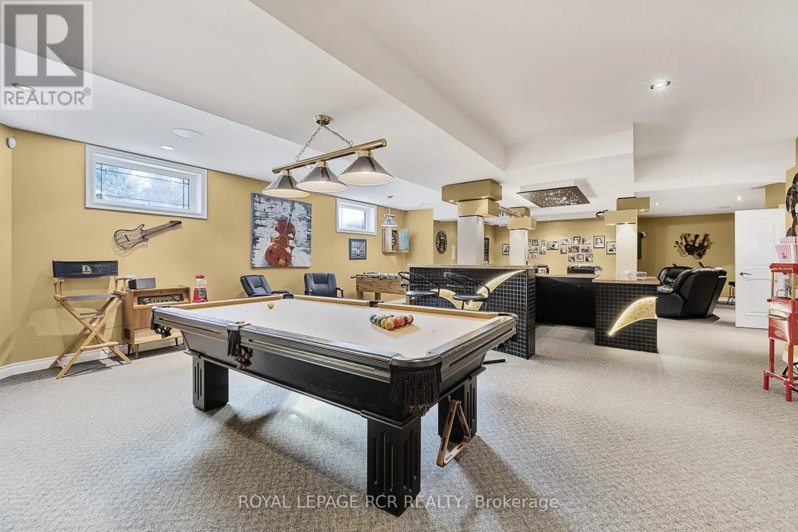 7 SUGARBUSH LANE