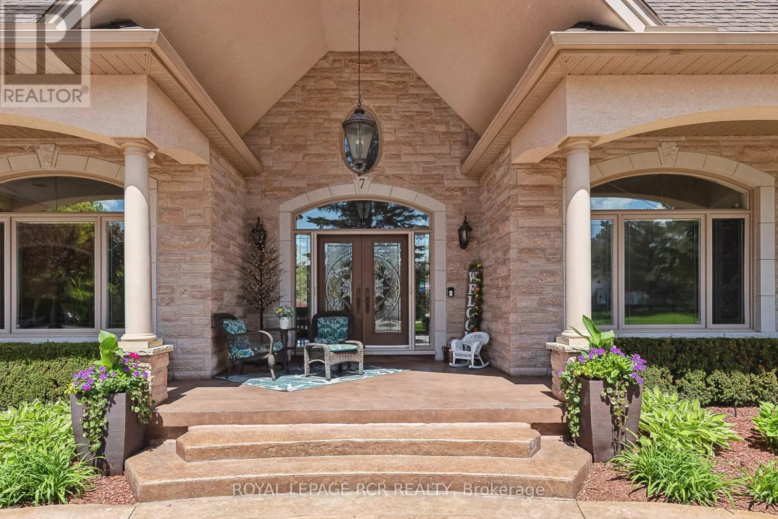 7 SUGARBUSH LANE