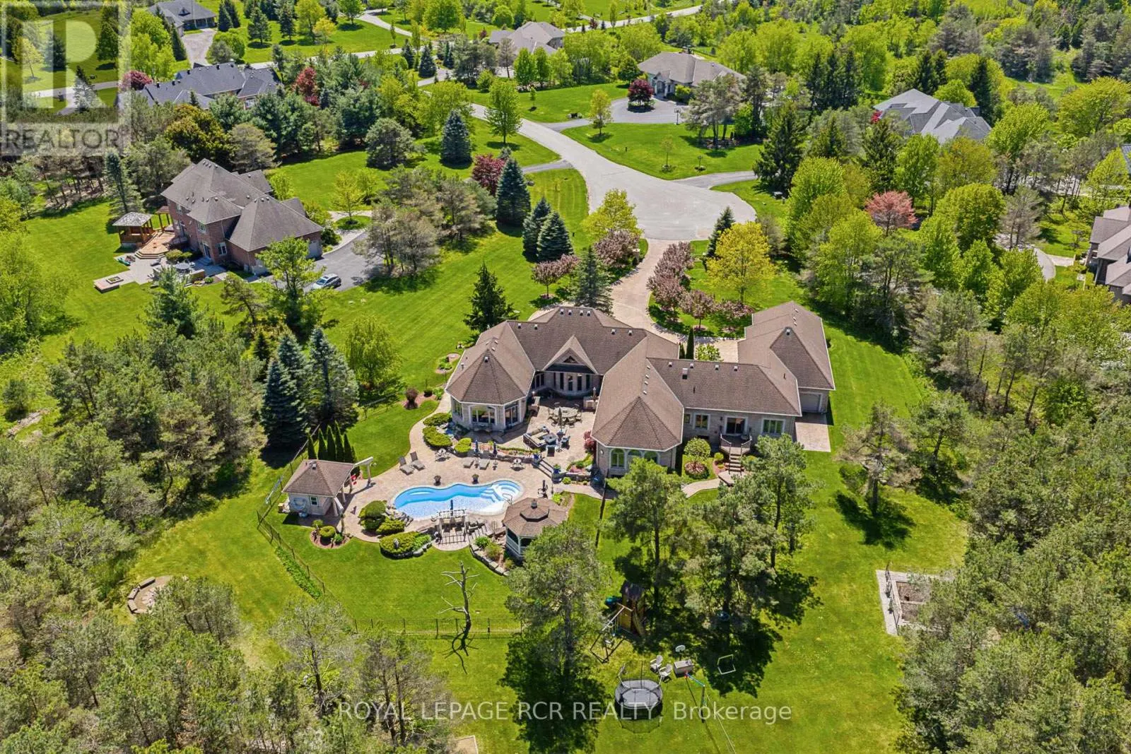 7 SUGARBUSH LANE