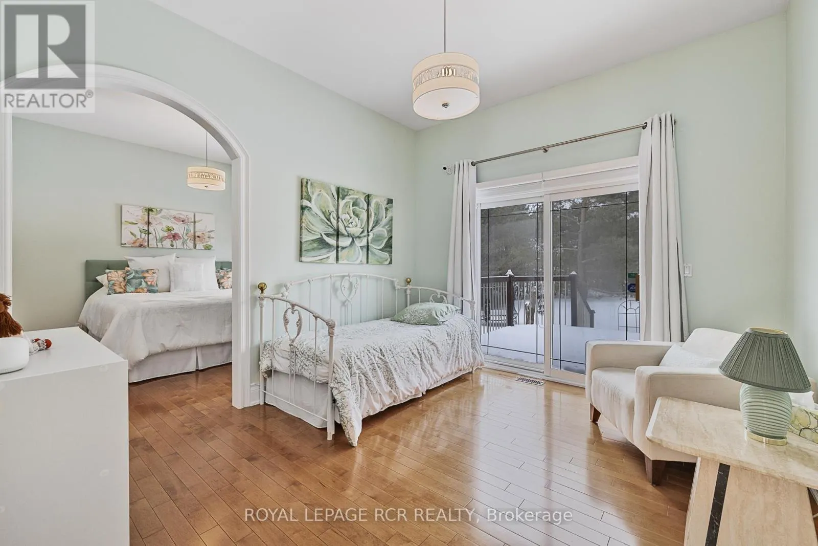 7 SUGARBUSH LANE