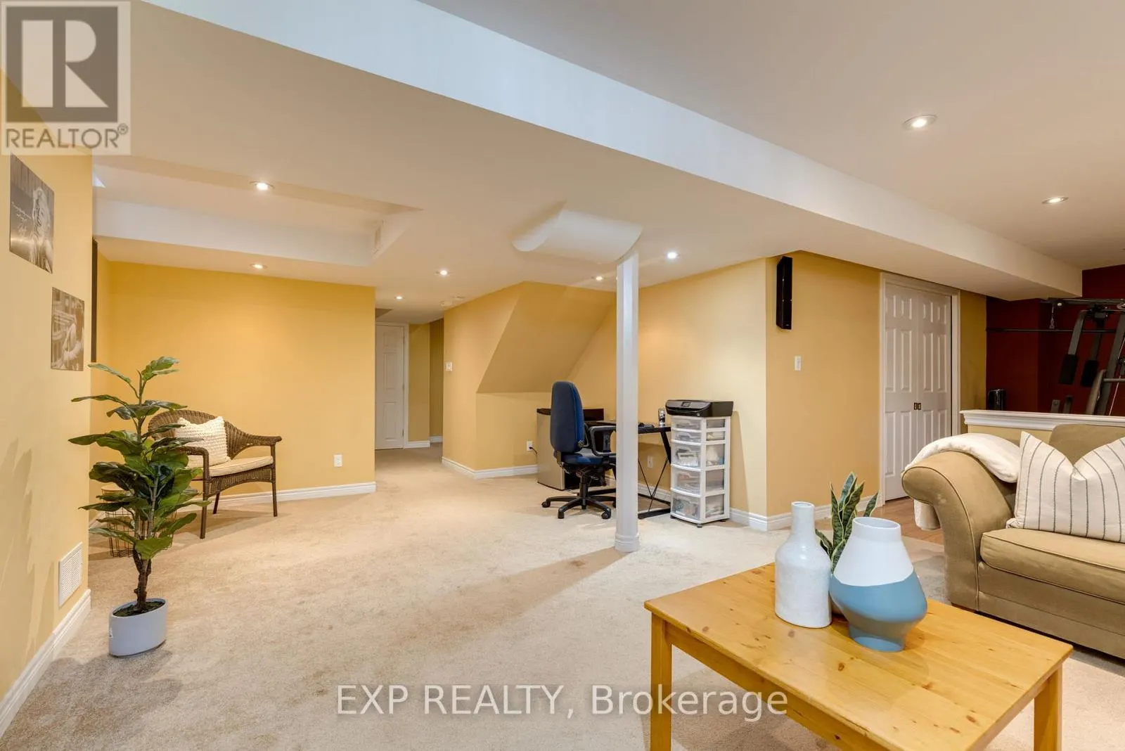 30 EARL STEWART DRIVE
