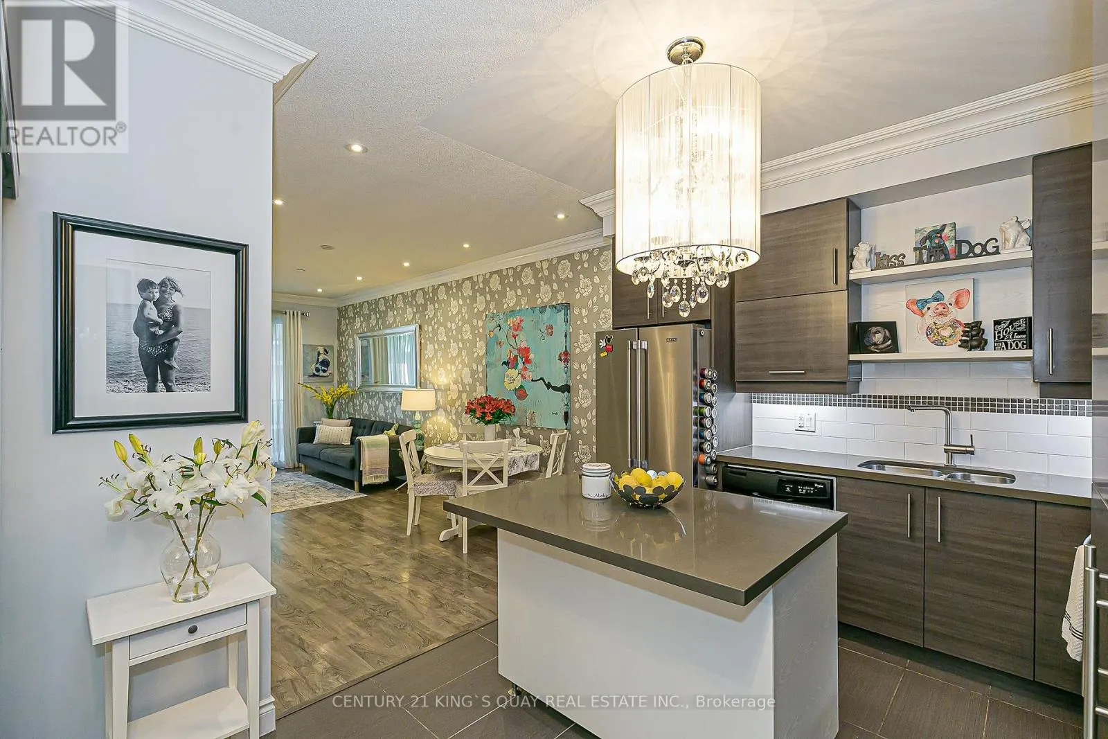 103 - 277 SOUTH PARK ROAD