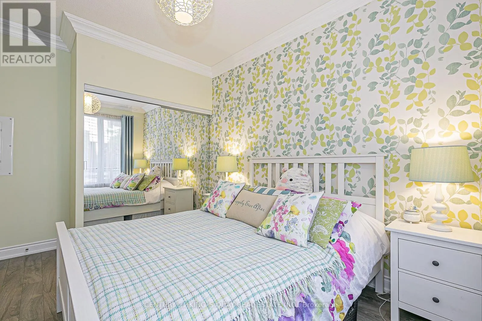 103 - 277 SOUTH PARK ROAD