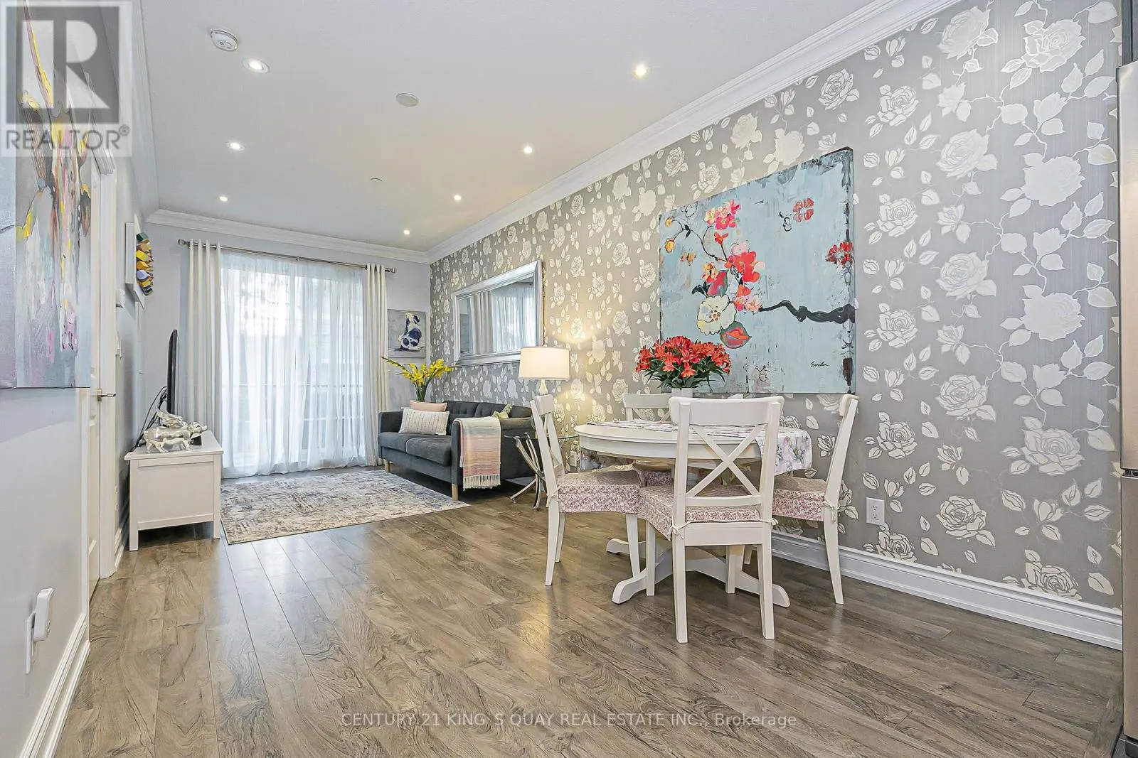 103 - 277 SOUTH PARK ROAD