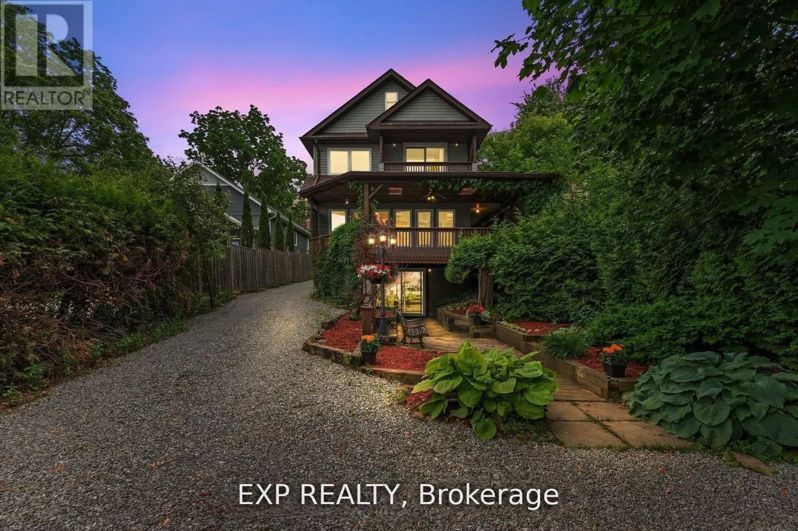 127 LAKE DRIVE N