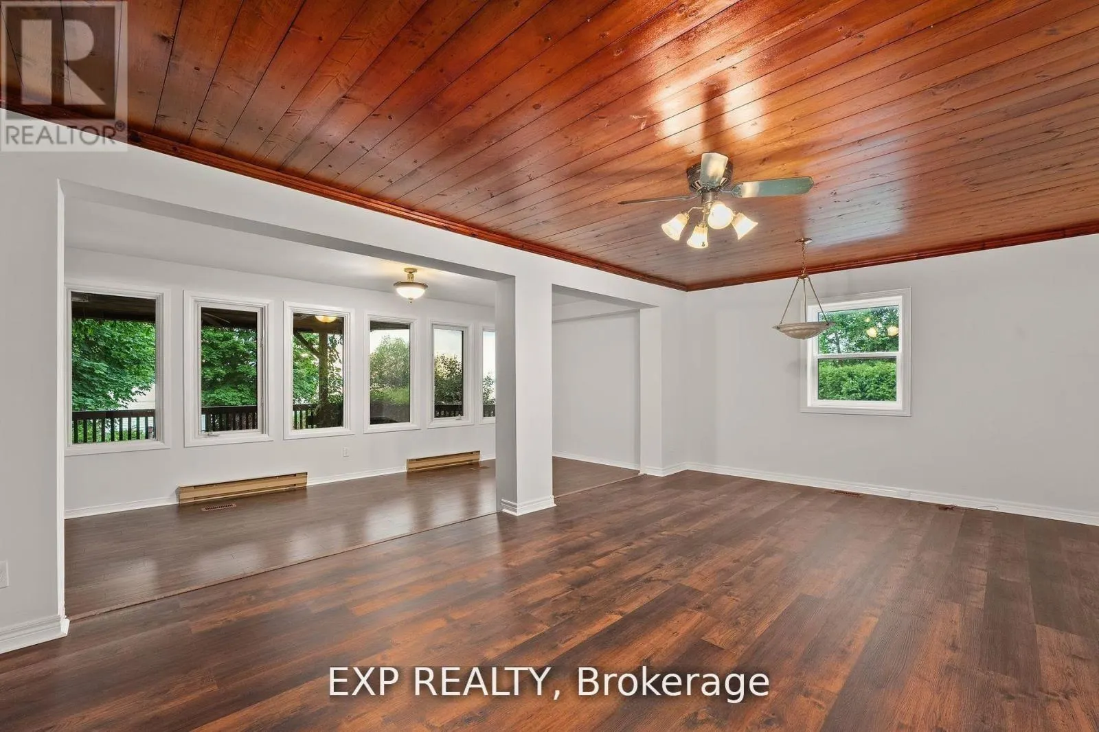 127 LAKE DRIVE N