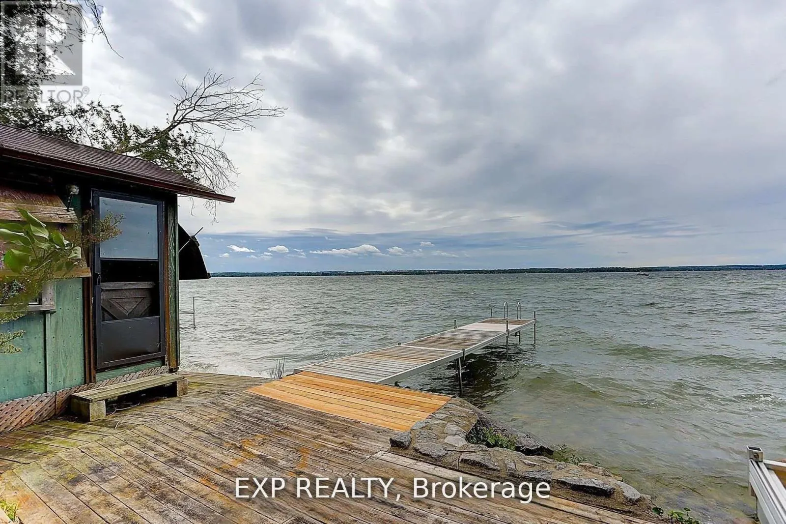 127 LAKE DRIVE N