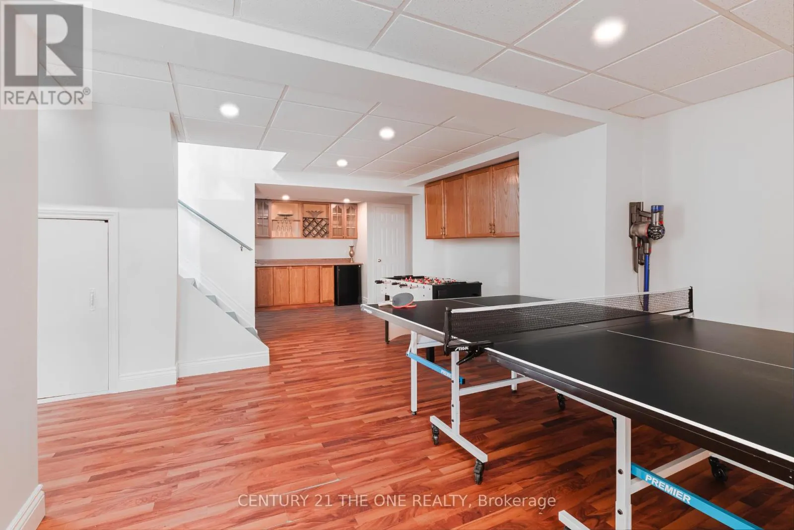 971 LESLIE VALLEY DRIVE