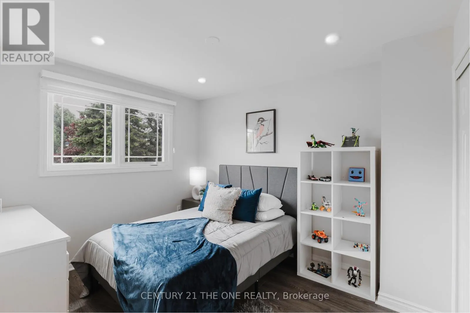 971 LESLIE VALLEY DRIVE