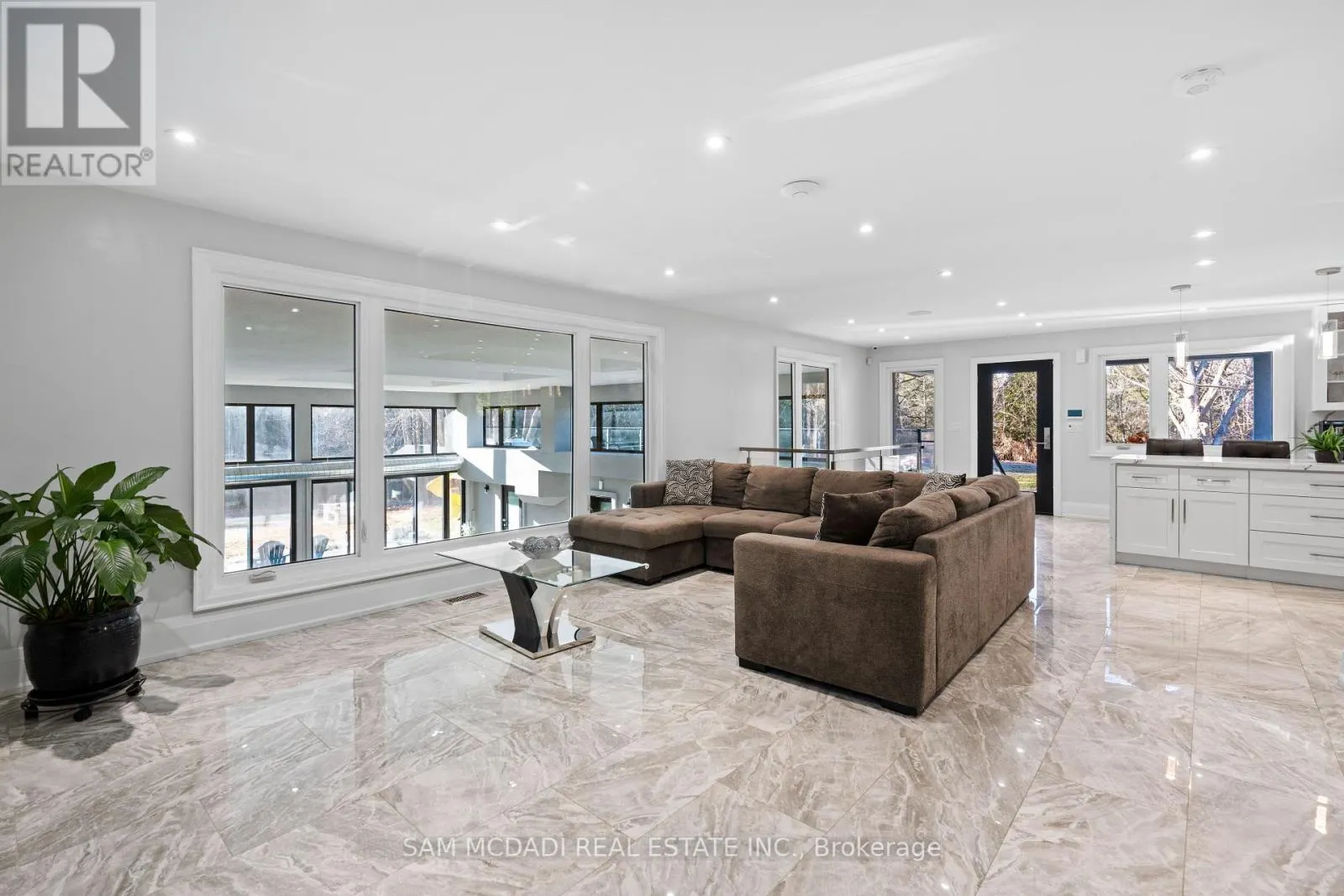 2993 INNISFIL BEACH ROAD