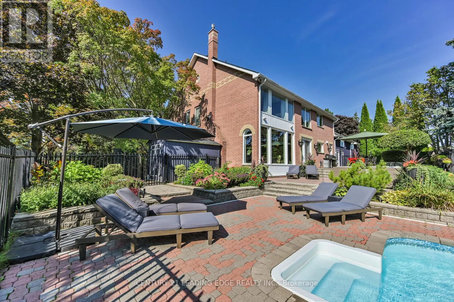 3 MAPLE VIEW LANE