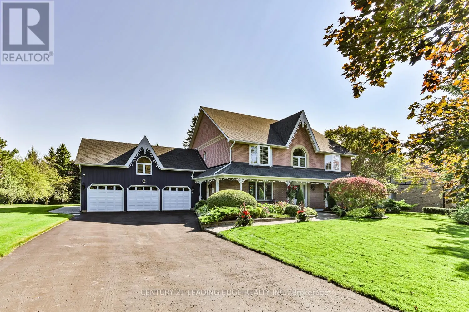 3 MAPLE VIEW LANE