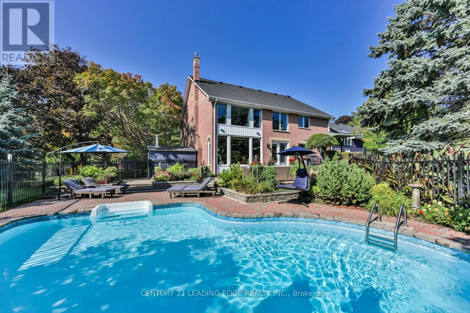 3 MAPLE VIEW LANE