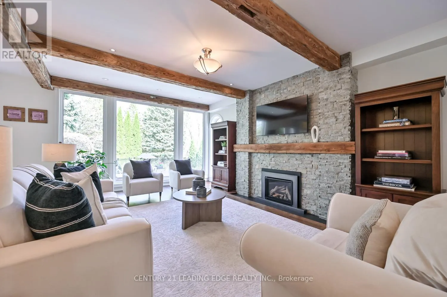 3 MAPLE VIEW LANE