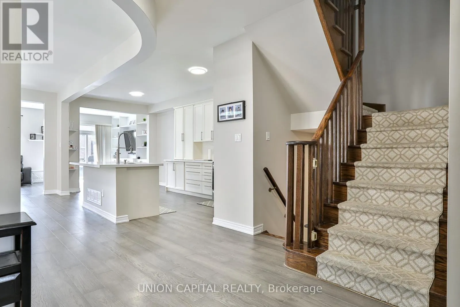 136 MISTYWOOD CRESCENT