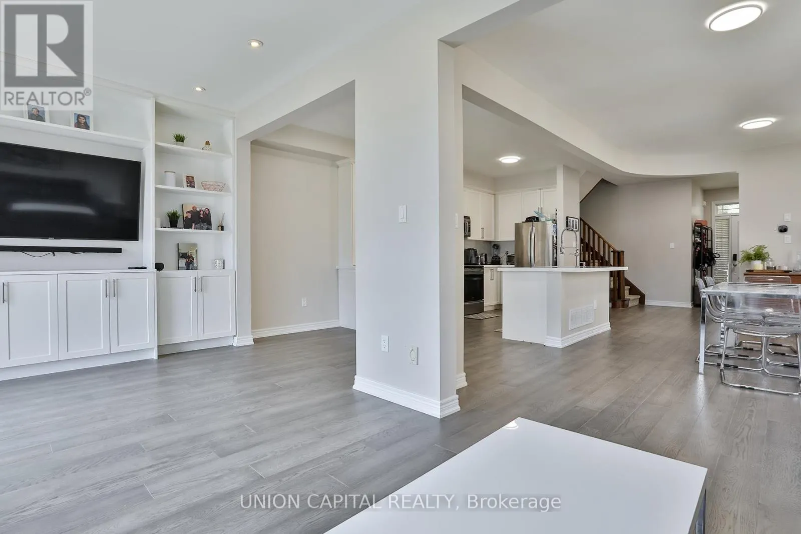 136 MISTYWOOD CRESCENT