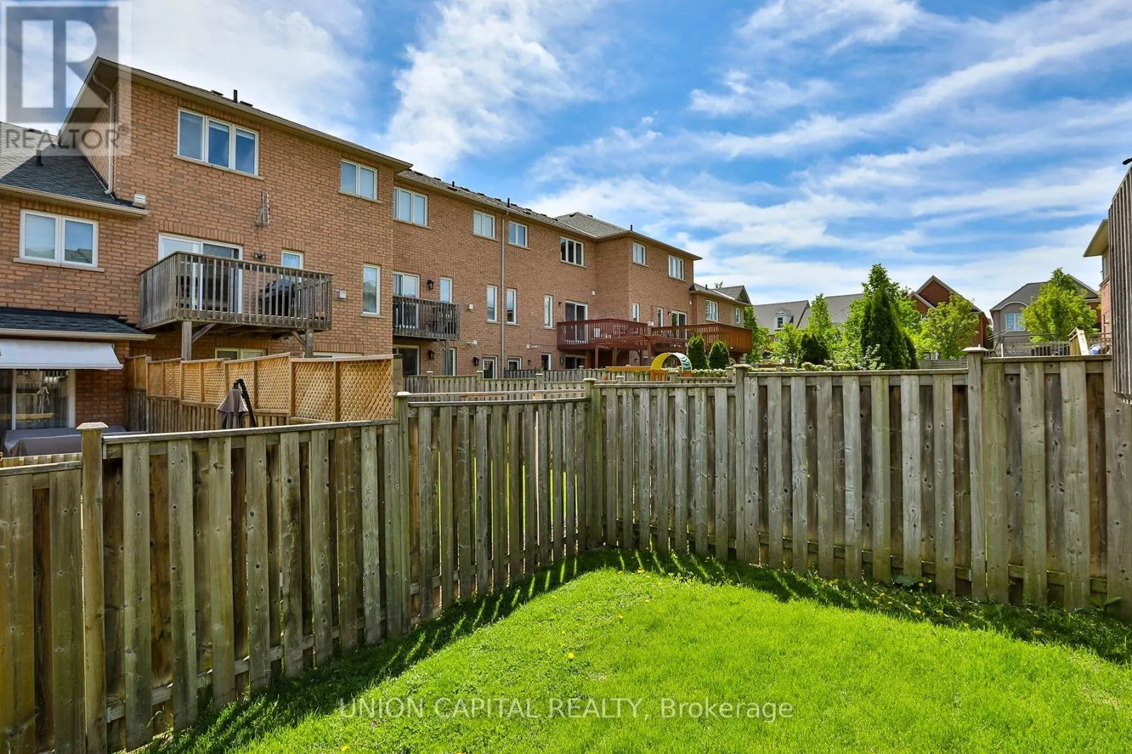 136 MISTYWOOD CRESCENT