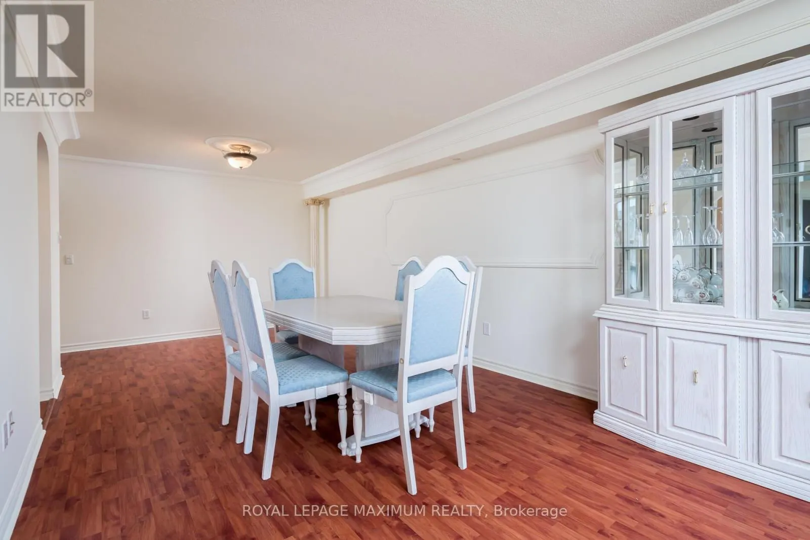 308 - 20 HARDING BOULEVARD W