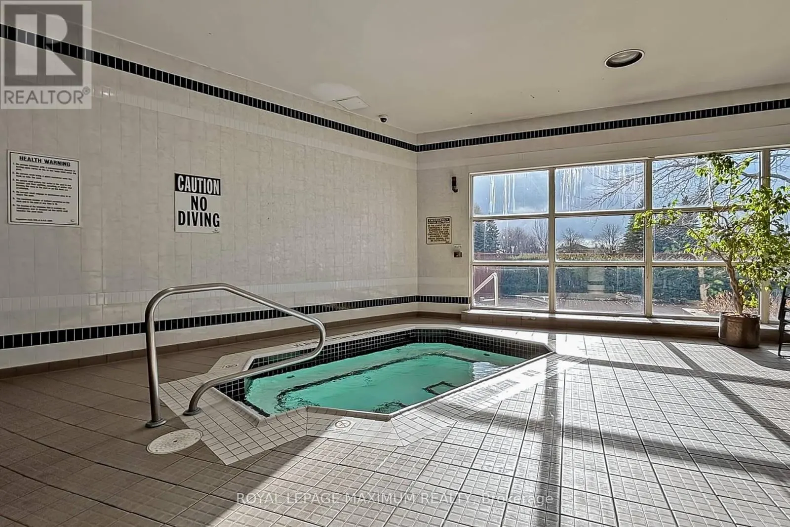 308 - 20 HARDING BOULEVARD W