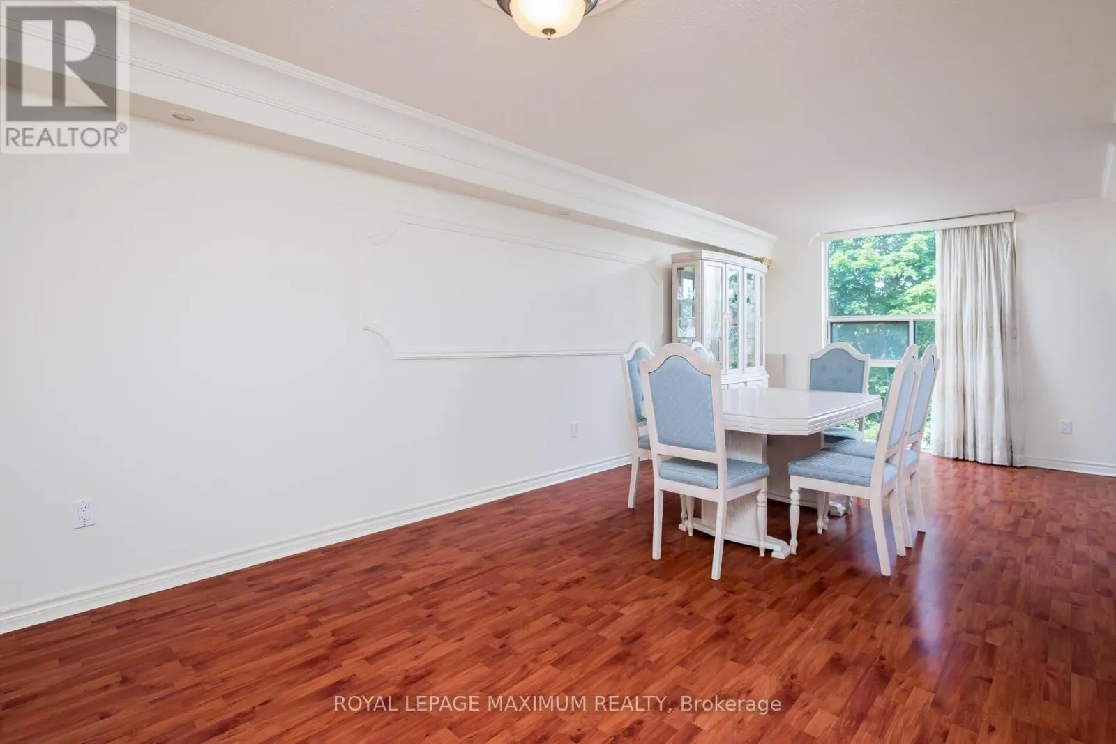 308 - 20 HARDING BOULEVARD W