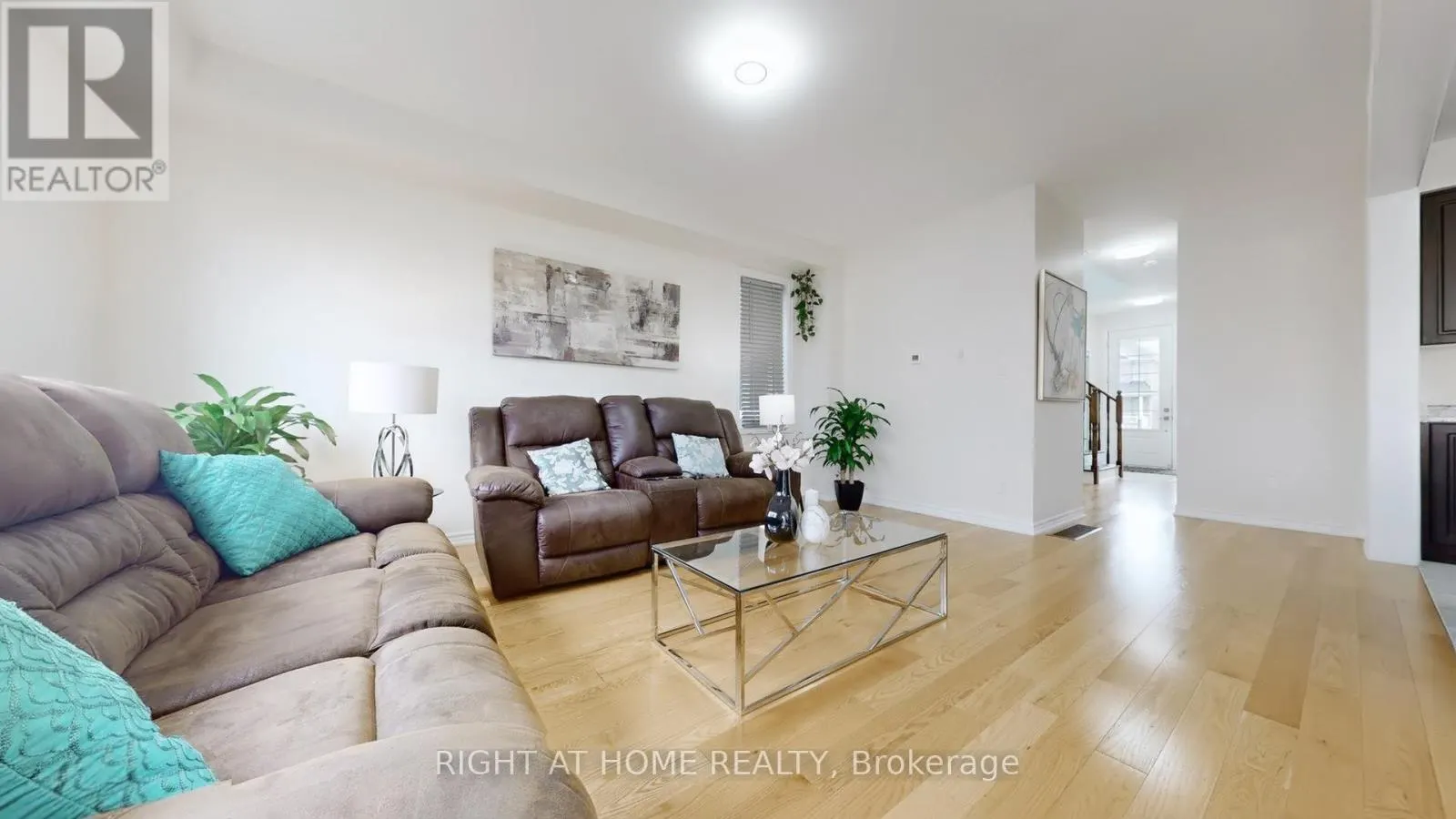 78 WAGNER CRESCENT