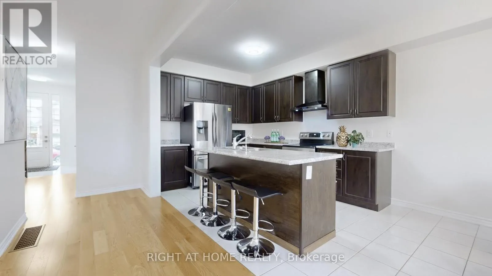 78 WAGNER CRESCENT