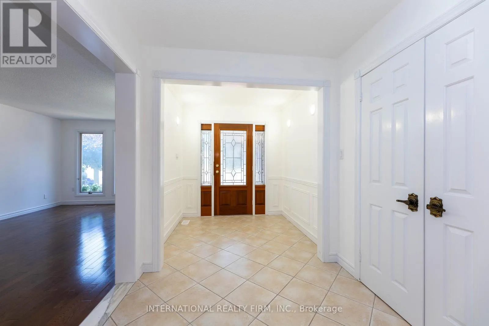 17 SOUTHVIEW DRIVE