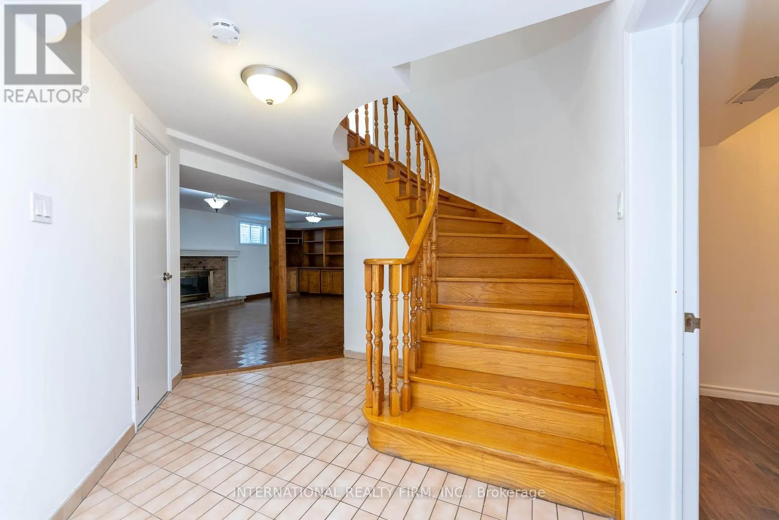 17 SOUTHVIEW DRIVE